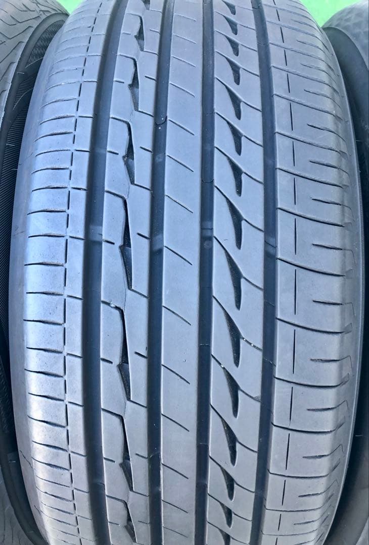 225/50 R17 BRIDGESTONE REGNO ラジアルタイヤ