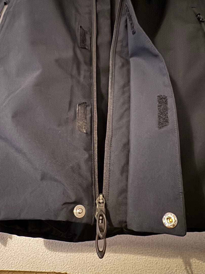 美品　オークリー　Oakley スノボ　スキーウェア　ゴアテックス