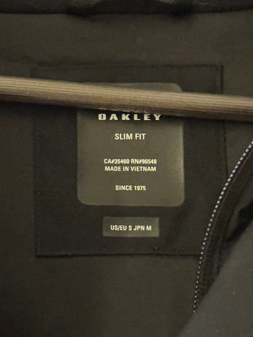 美品　オークリー　Oakley スノボ　スキーウェア　ゴアテックス