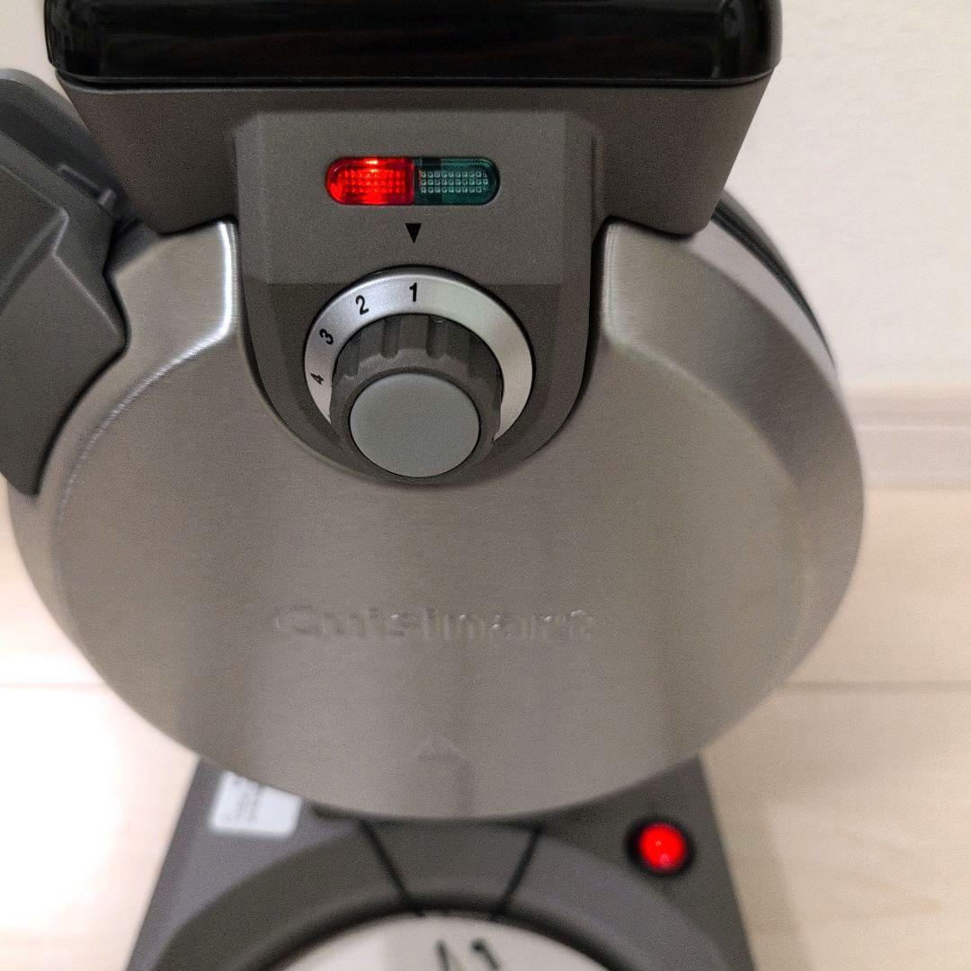 【未使用品】　Cuisinart WAF-V100J 縦型ワッフルメーカー