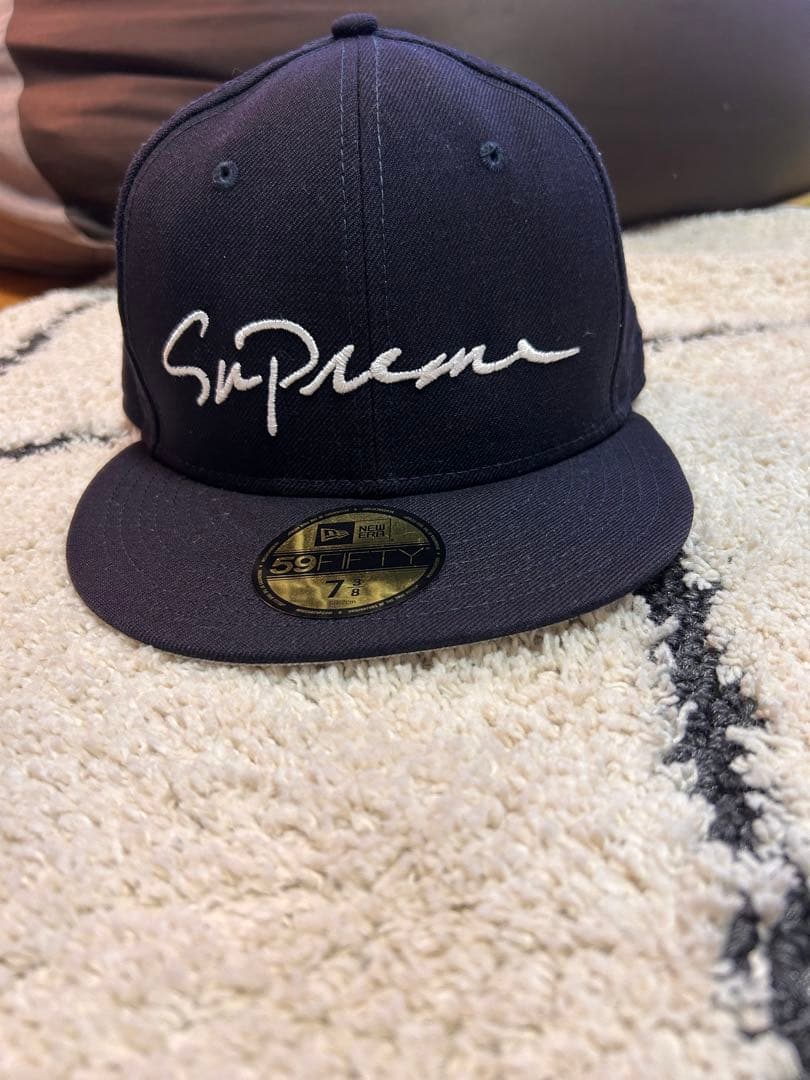 まろみる　Supreme ニューエラキャップ 7 3/8
