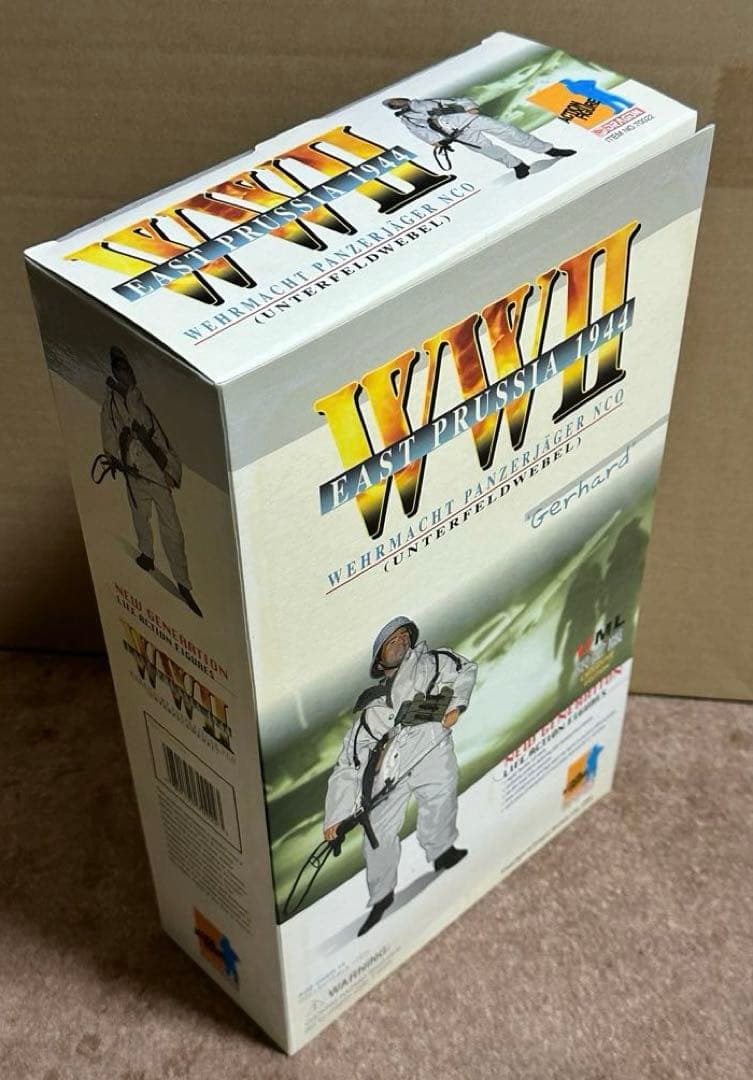 ドラゴン社　WWⅡ ドイツ国防軍 駆逐戦車 下士官 UML限定版