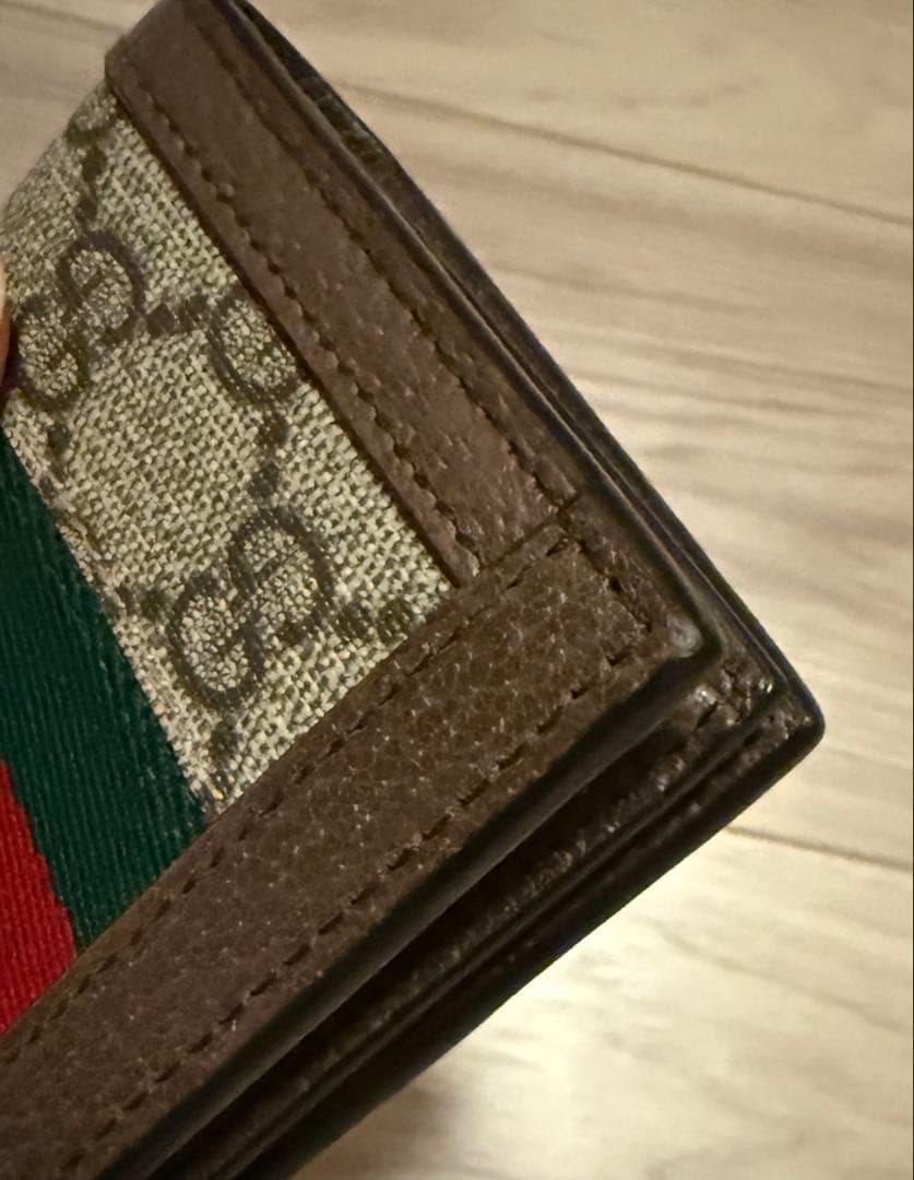 GUCCI GGキャンバス 二つ折り財布　グッチ