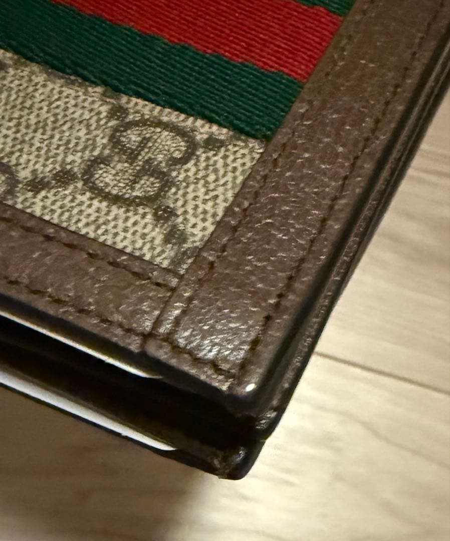 GUCCI GGキャンバス 二つ折り財布　グッチ