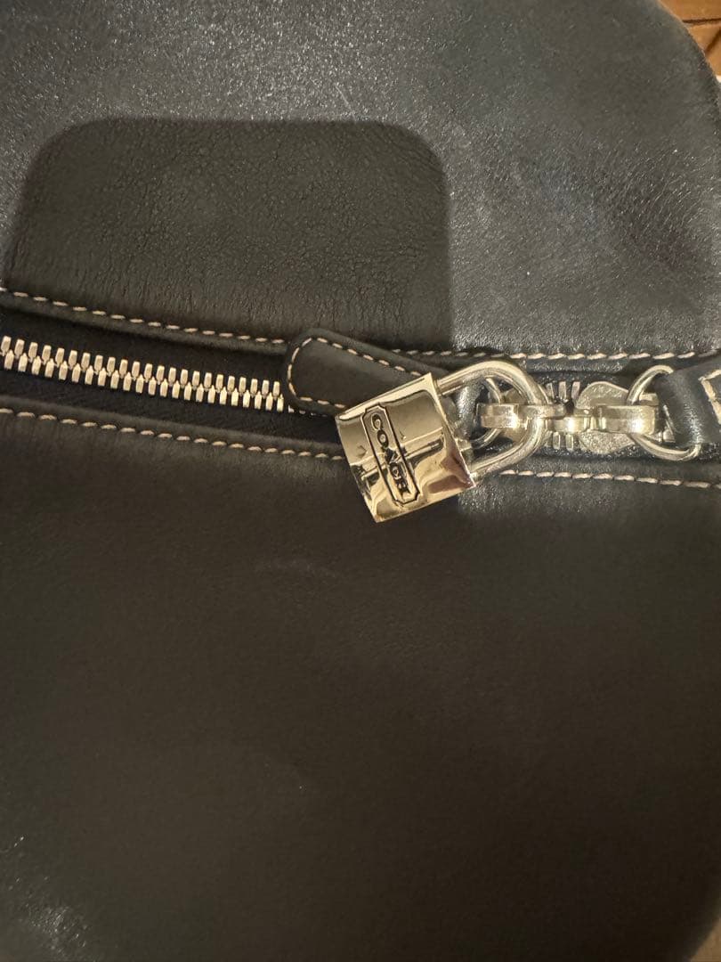 COACH オールレザー ボストンバッグ　2way ショルダー付き 黒　5402