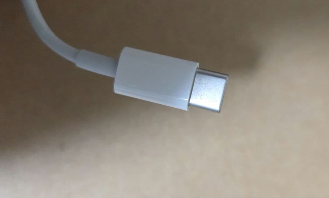 中古 動作確認済 iPad mini4 128GB シルバー セルラーモデル