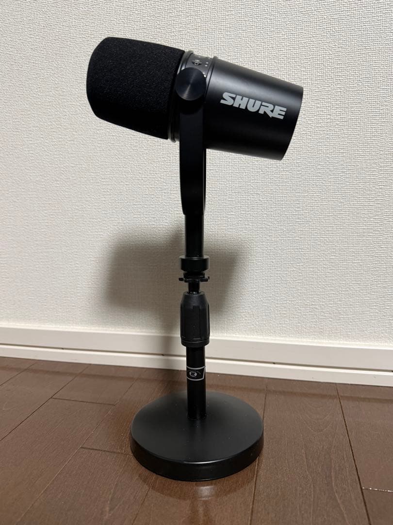 SHURE MV7 ポッドキャストマイク　スタンド付き
