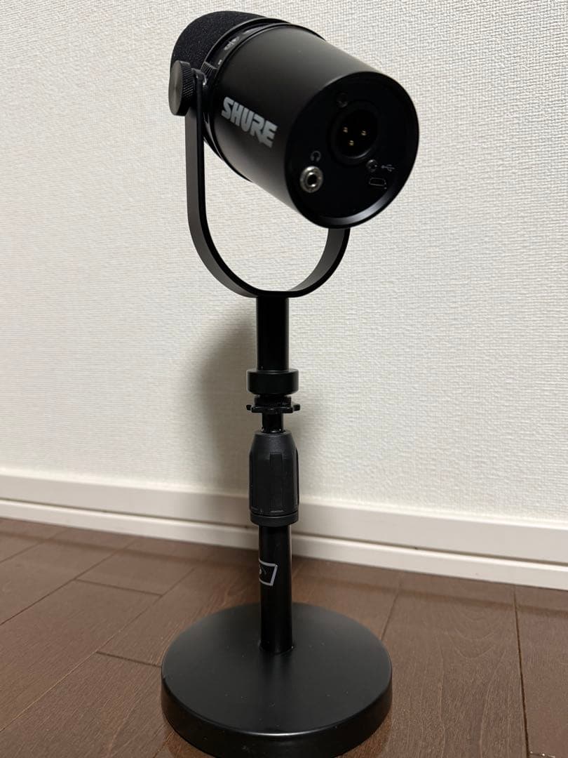 SHURE MV7 ポッドキャストマイク　スタンド付き