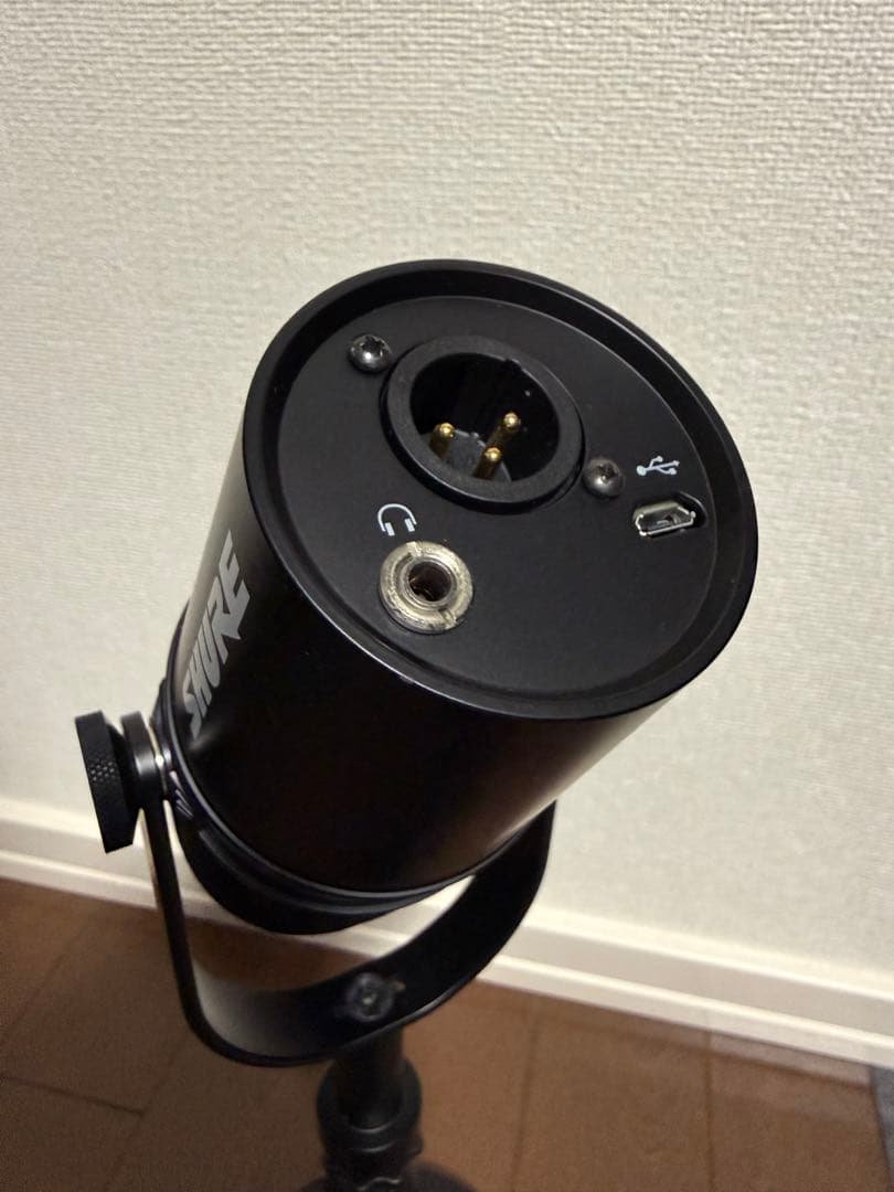SHURE MV7 ポッドキャストマイク　スタンド付き