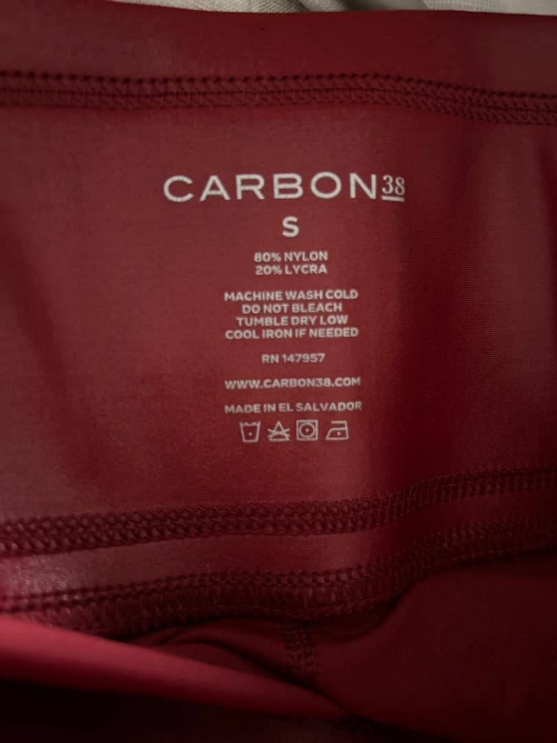carbon38 赤いスポーツブラとレギンスセット　ヨガウェア　S