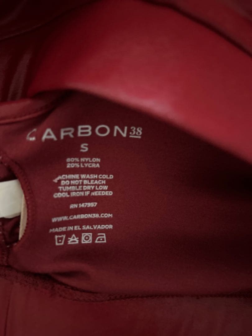 carbon38 赤いスポーツブラとレギンスセット　ヨガウェア　S