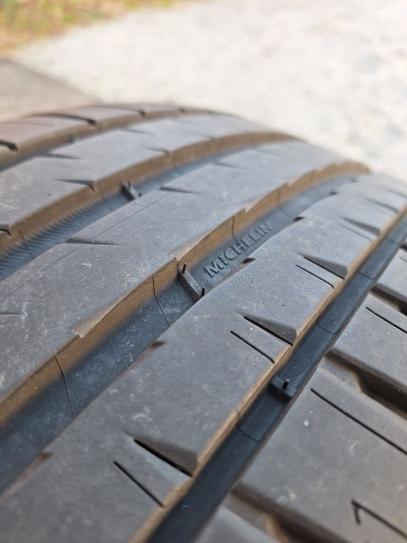 タイヤ・ホイール MICHELIN PILOT SPORT 4 SUV 235/50R19