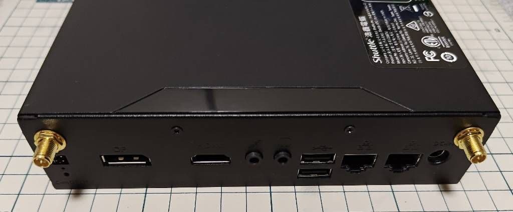 ジャンク扱い Shuttle 小型PC DS67U5