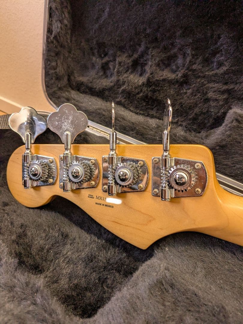ベース Fender Mexico Jazz Bass