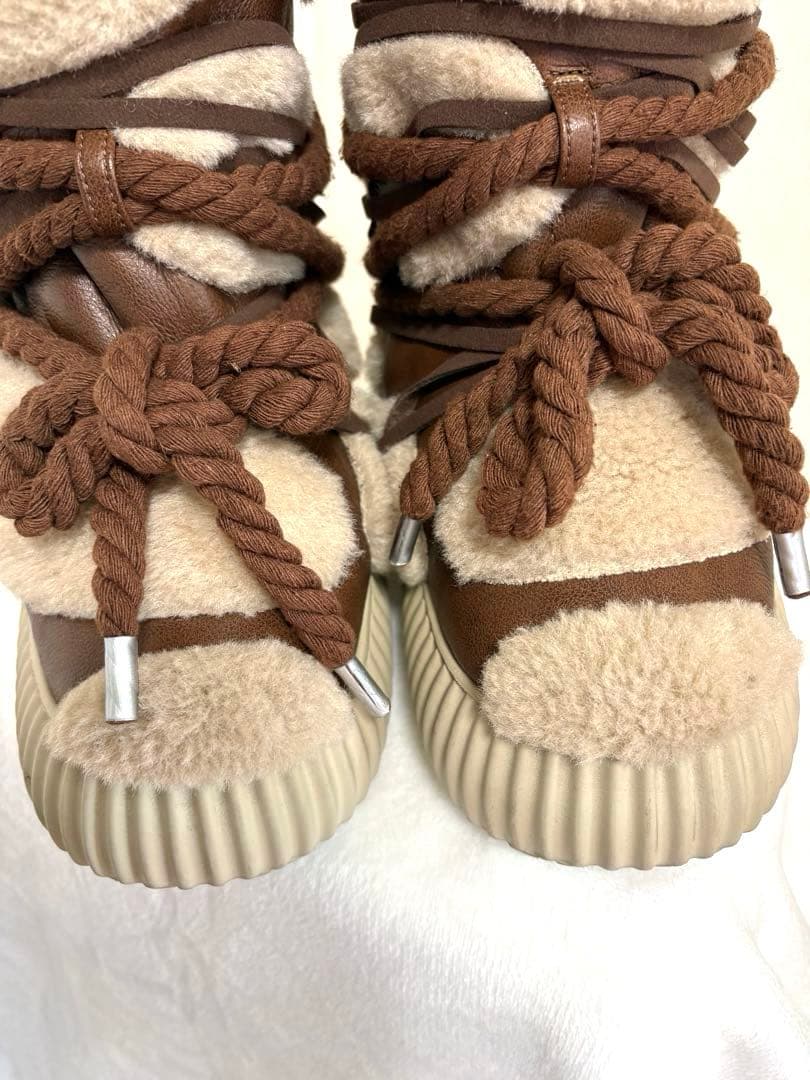 今期大人気✨yelloショートブーツL