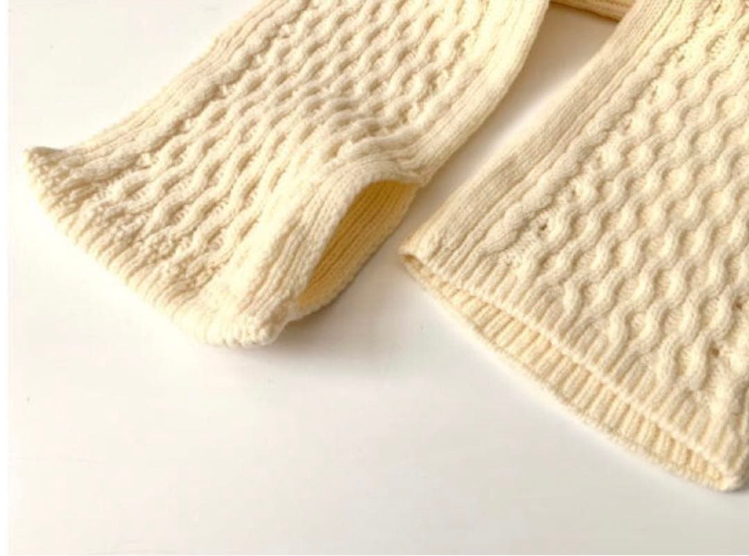 【新品未使用】フレンチブル ハニカムミニマフラー クリーム