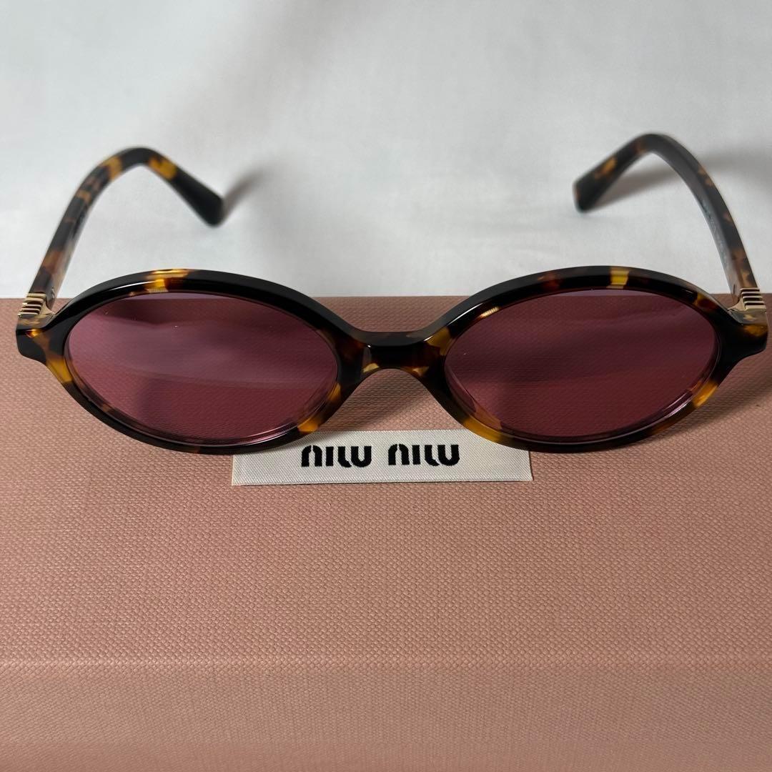 【定価6.3万】TWICE MOMO MIUMIU リガード サングラス W