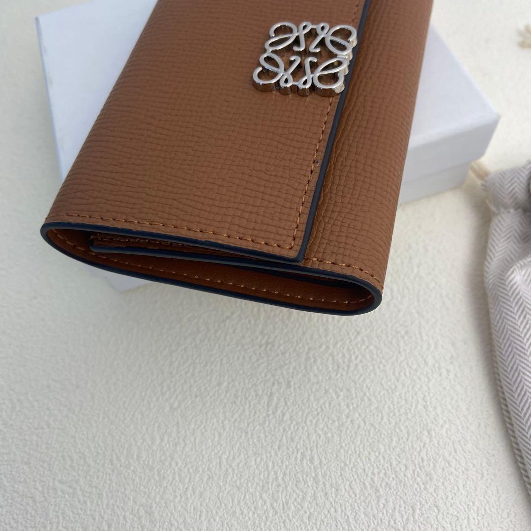 LOEWE ブラウン 三つ折り財布