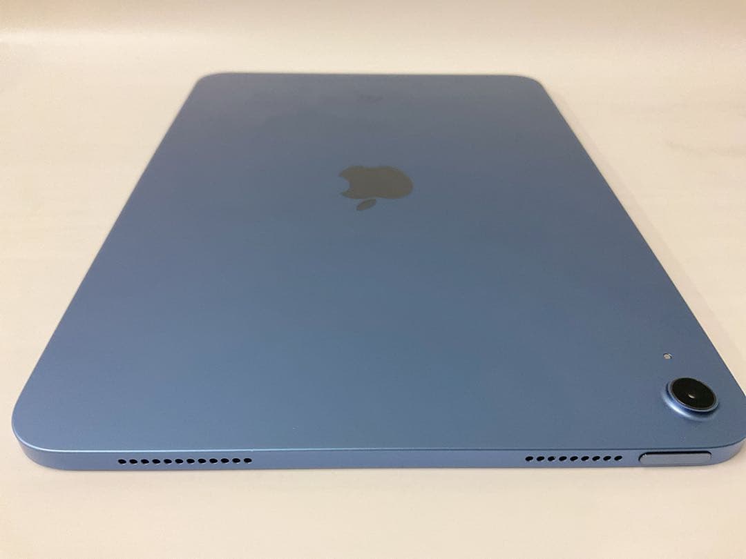 【美品・BT97％】iPad 第10世代 64GB Wifiモデル ブルー