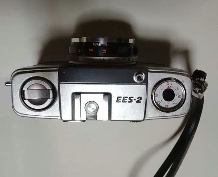ハーフカメラ　OLYMPUS PEN-EES-2