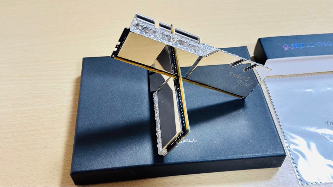 G.SKILL TridentZ  DDR4-4000MHZ8GBｘ2