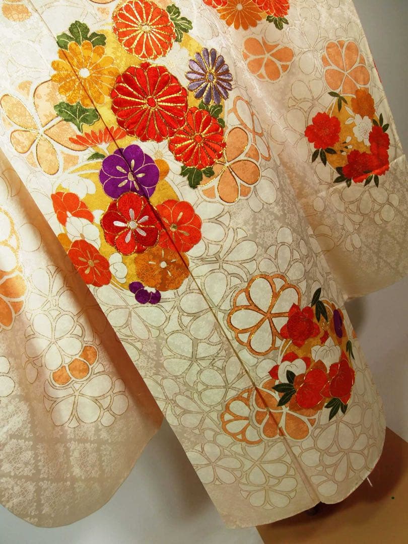 豪華 振袖 長襦袢 2点セット 金駒刺繍 薄クリーム 古典花柄 正絹