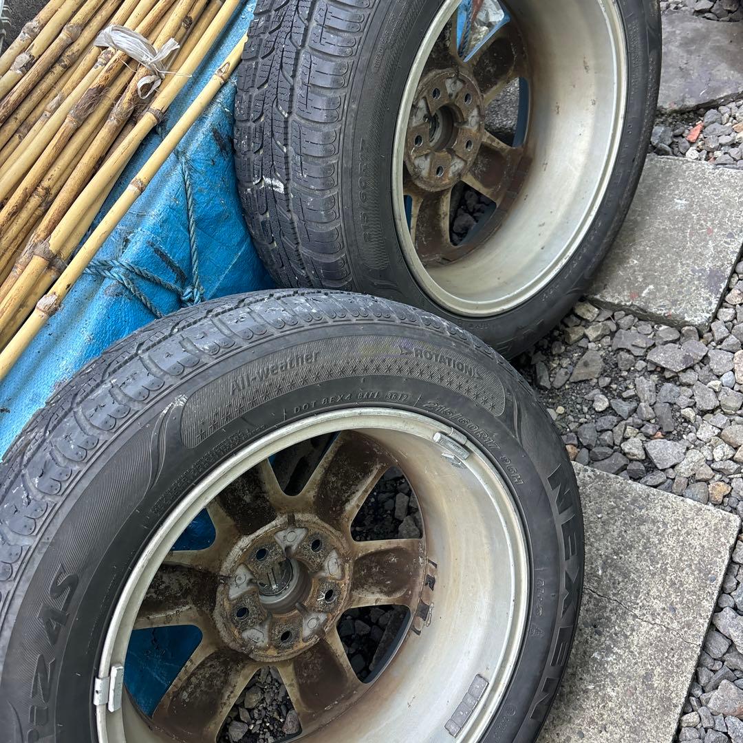 エクストレイル　ホイール　タイヤ　215/60/17R 中古