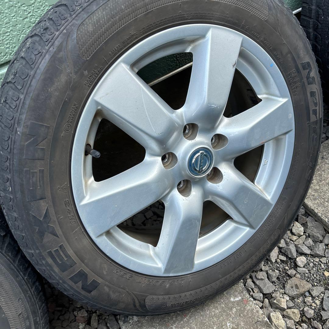 エクストレイル　ホイール　タイヤ　215/60/17R 中古