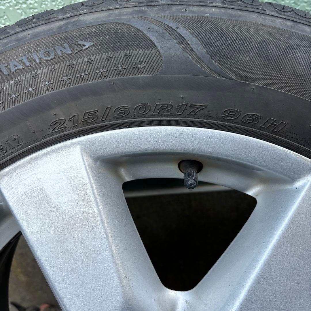 エクストレイル　ホイール　タイヤ　215/60/17R 中古