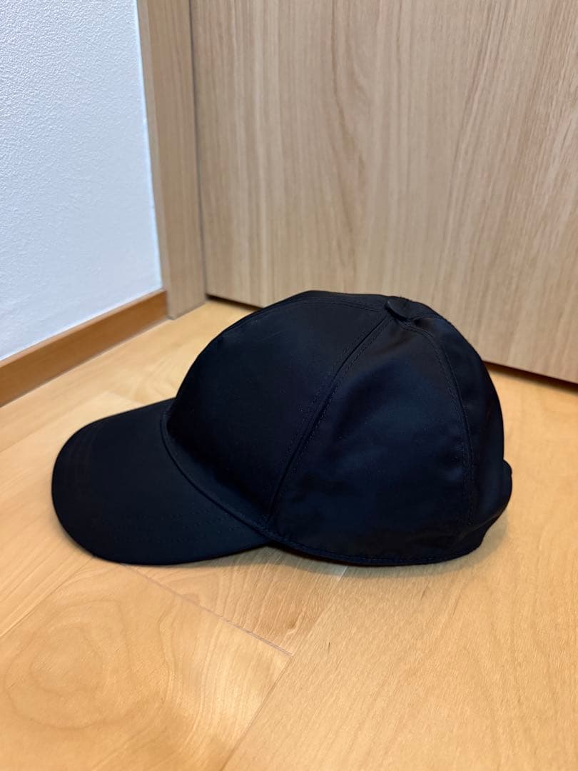 PRADA ベースボールキャップ ブラック