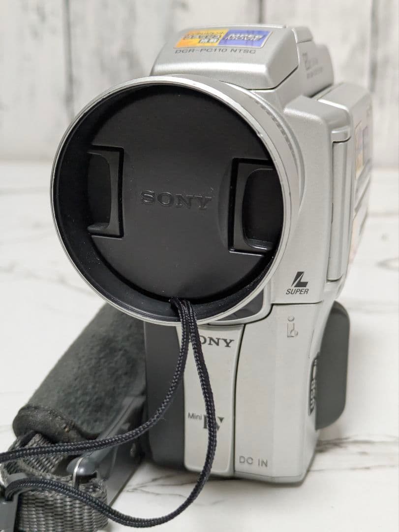 SONY　DCR-PC110　MiniDV対応　ビデオカメラ