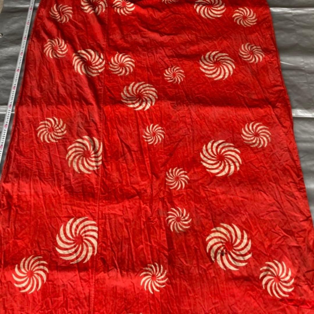 古い獅子舞 獅子頭 木製 木彫り 彫刻 胴幕 布 赤 祭 工芸品 骨董品 レトロ