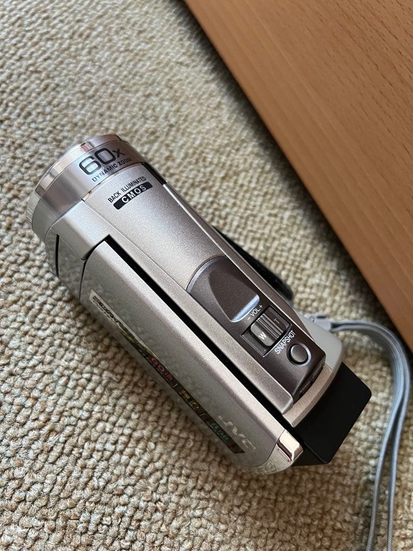 JVC Everio フルHD ビデオカメラ 8GB GZ-E380-sエブリオ