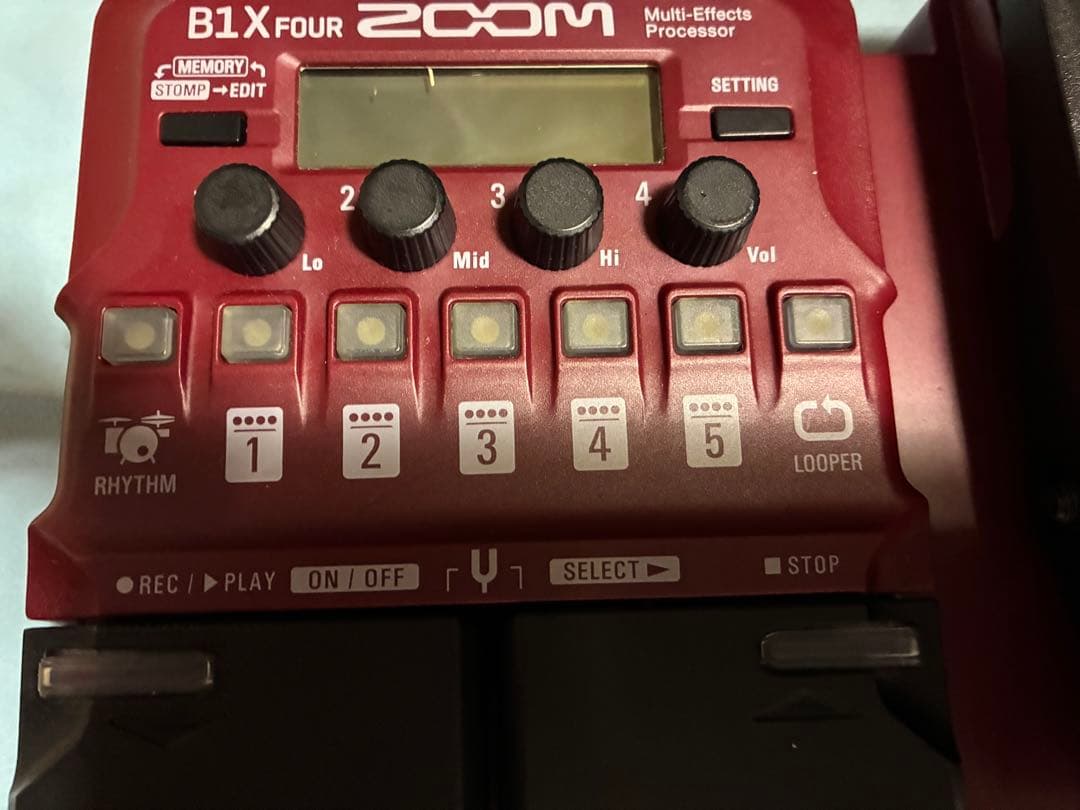 ZOOM B1X FOUR マルチエフェクトプロセッサー