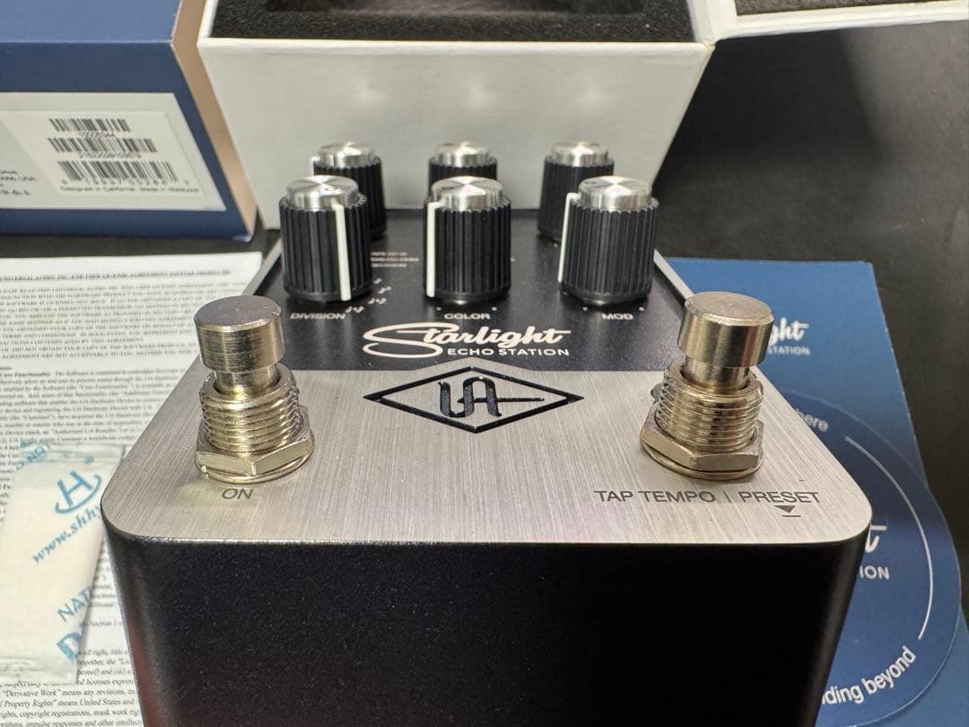 ギター UAFX Starlight Echo Station