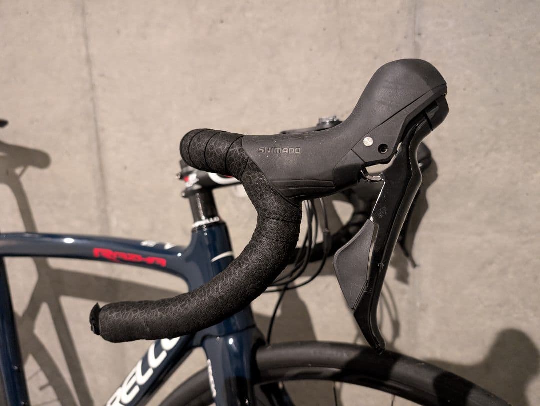 ピナレロ PINARELLO ラザ RAZHA 2022 105 ロードバイク