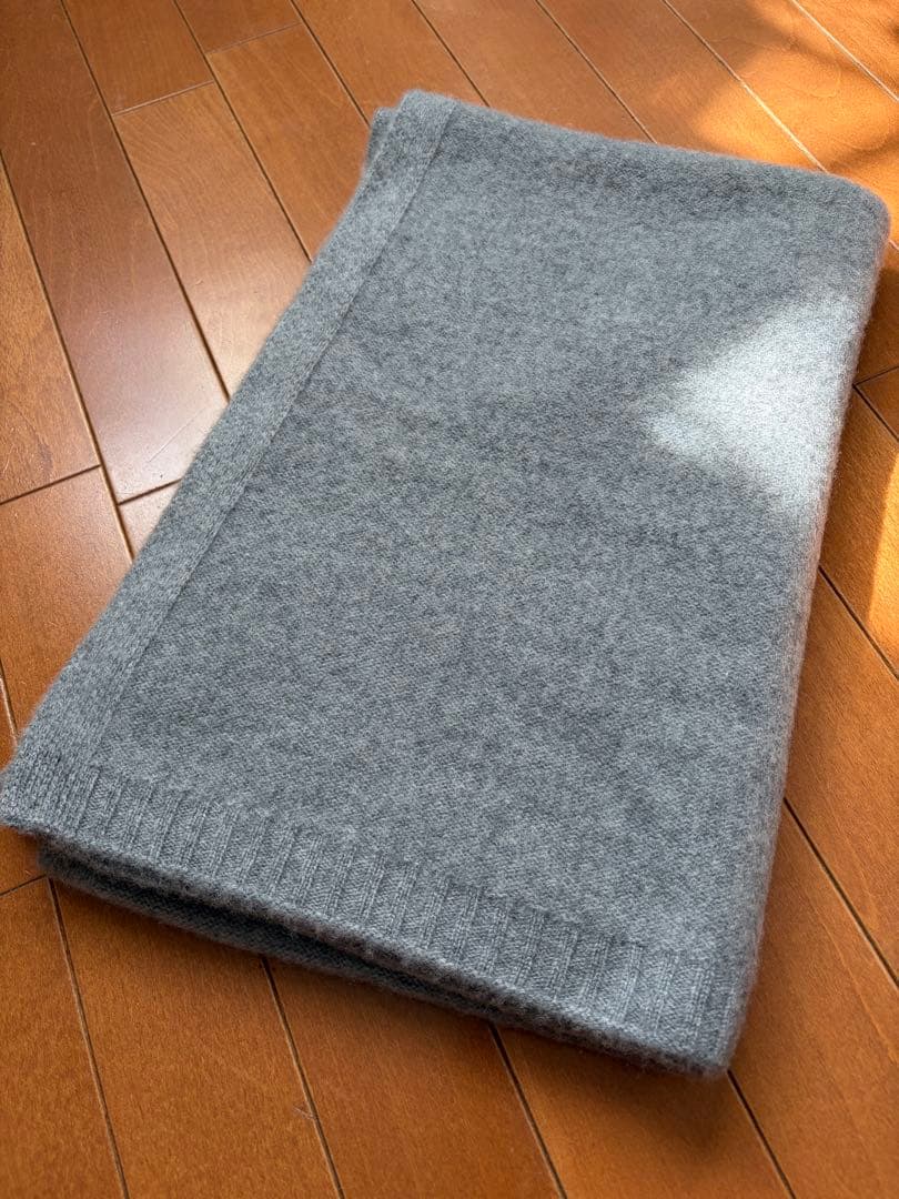 SLOANE スローン　カシミヤストール