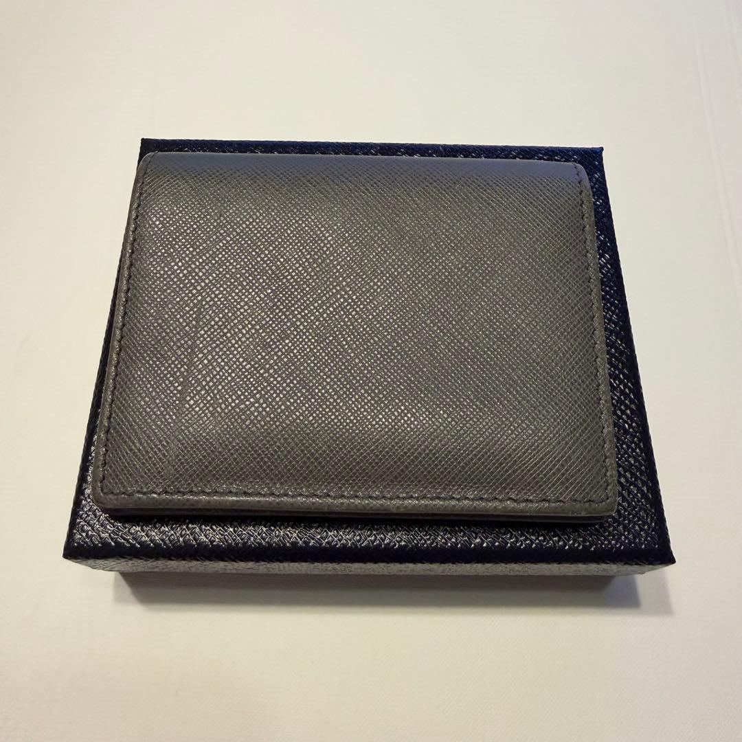最終 PRADA プラダ 1MV204 サフィアーノメタル 二つ折り財布