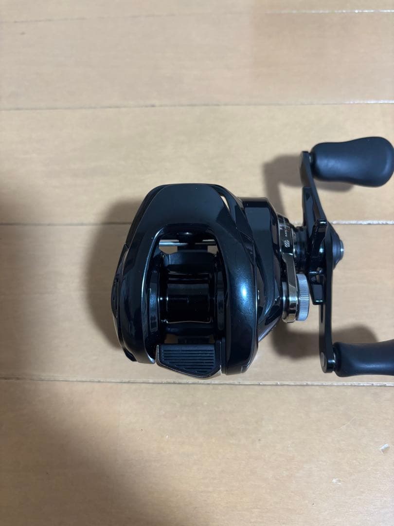 24 nium DC 70XG ベイトリール　右巻き