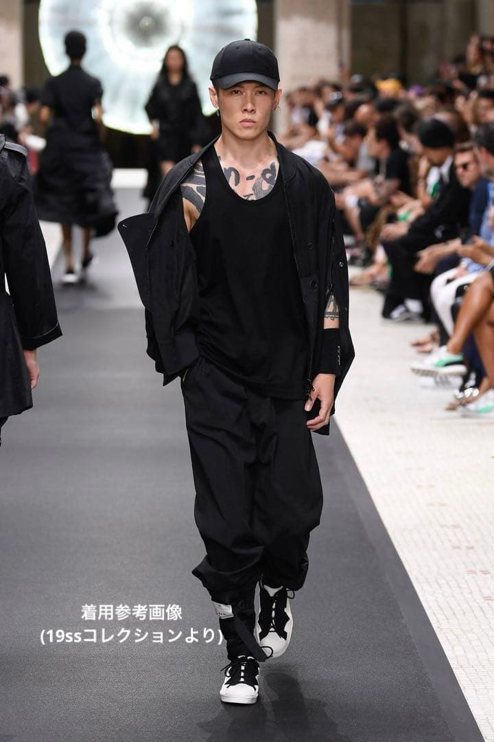 【新品同様】19ss Y-3 パネルレイヤードテックボンバージャケット黒Sヨウジ