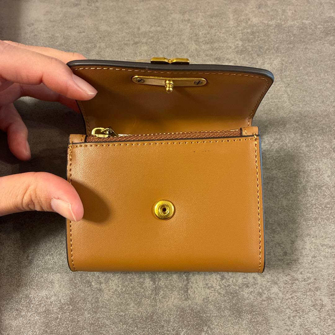 限定1点‼️ トリーバーチ　三つ折り財布　新品　茶色　キャメル