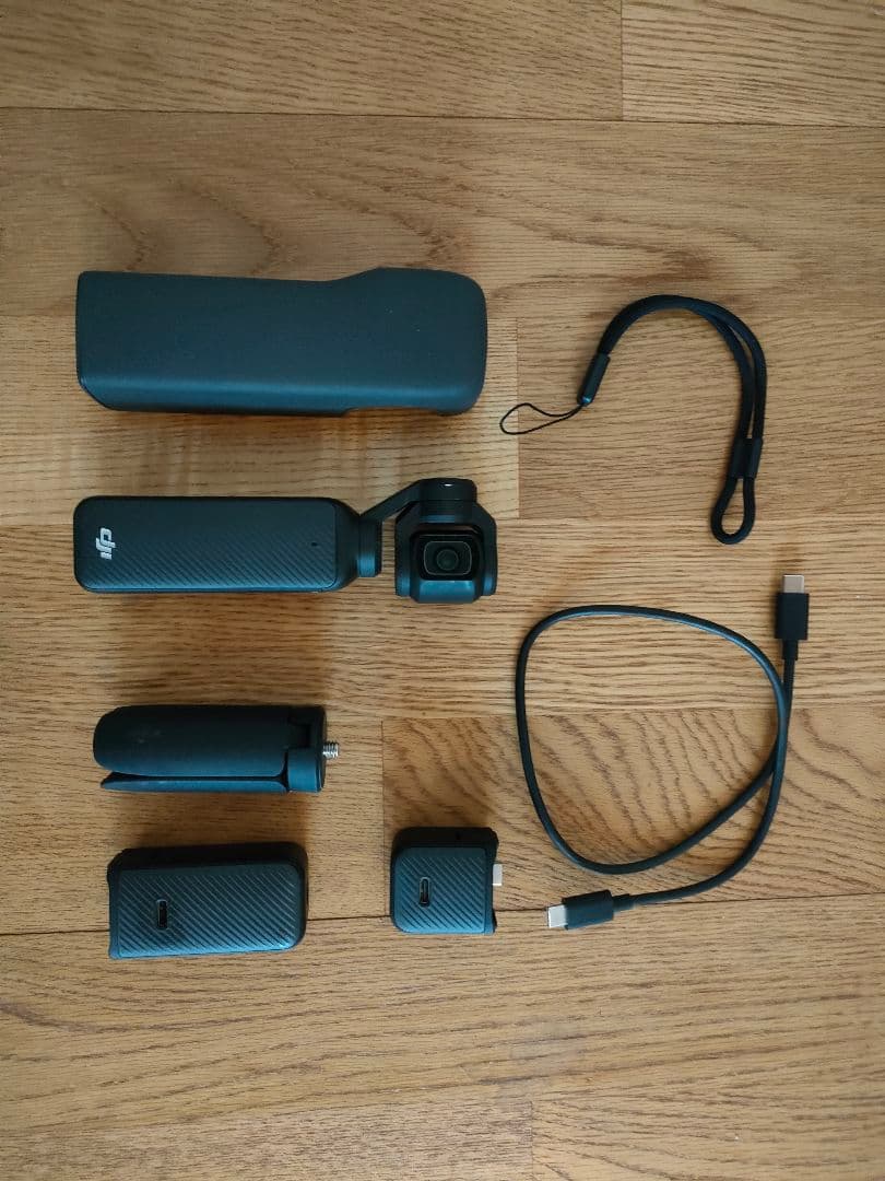 DJI Osmo Pocket 本体 + バッテリー2個 + ケース