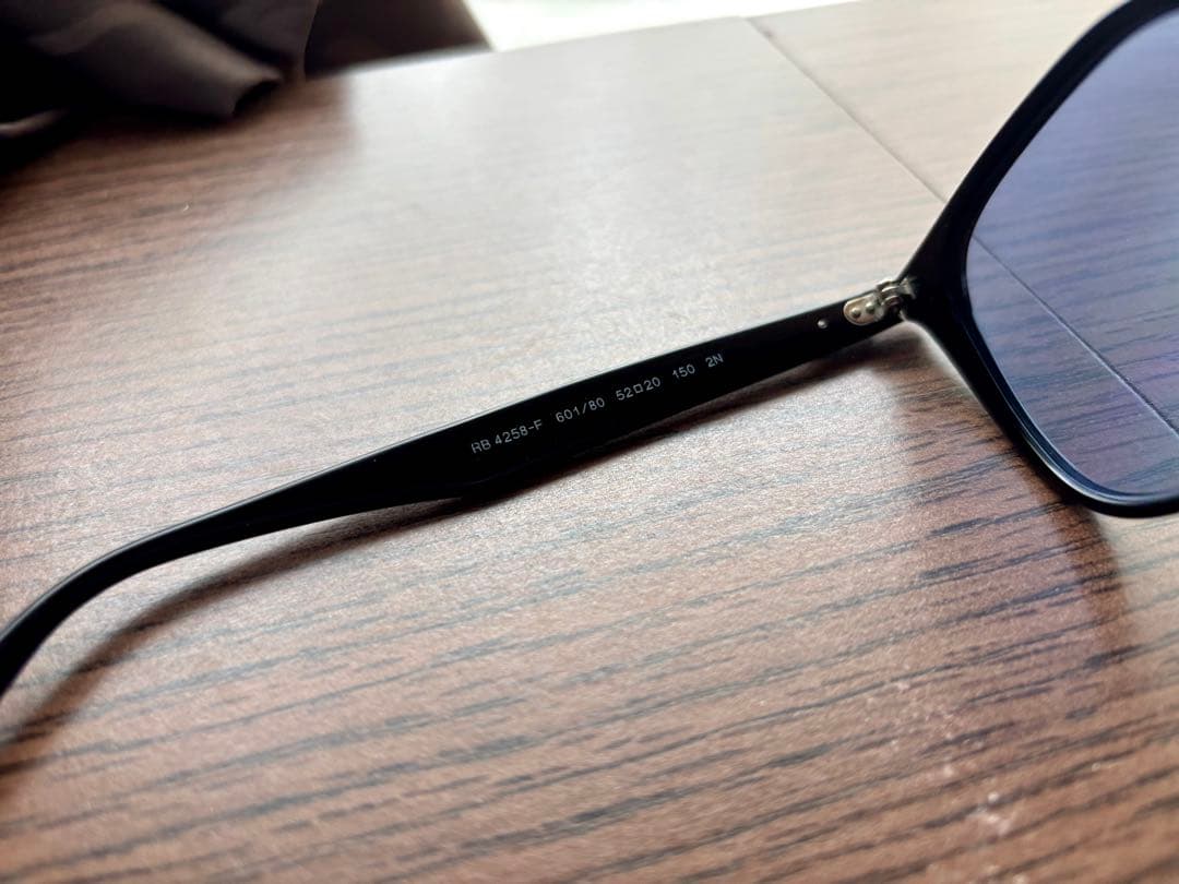 Ray-Ban レイバンサングラス RB4258-F 601/80 ブルー