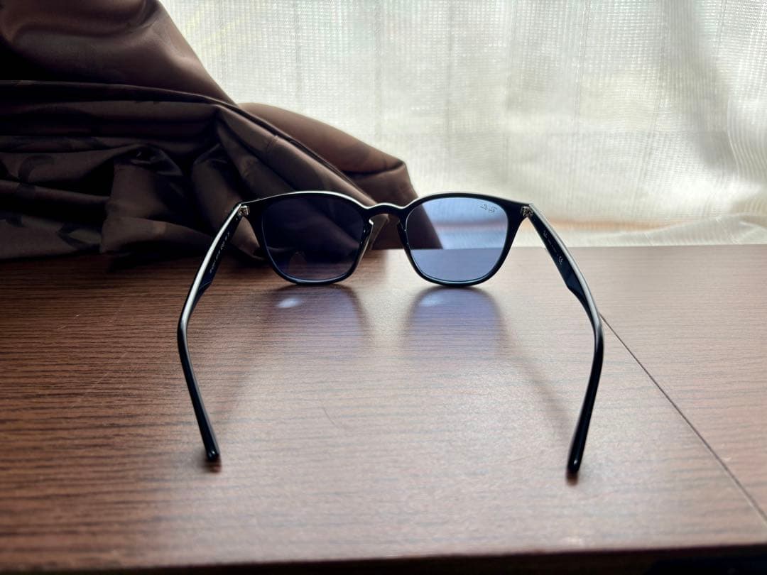 Ray-Ban レイバンサングラス RB4258-F 601/80 ブルー