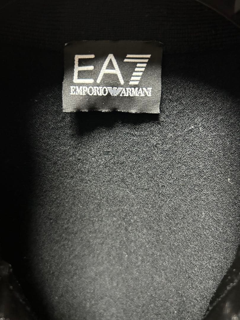 EA7 Emporio Armani ブラックフルジップジャケット