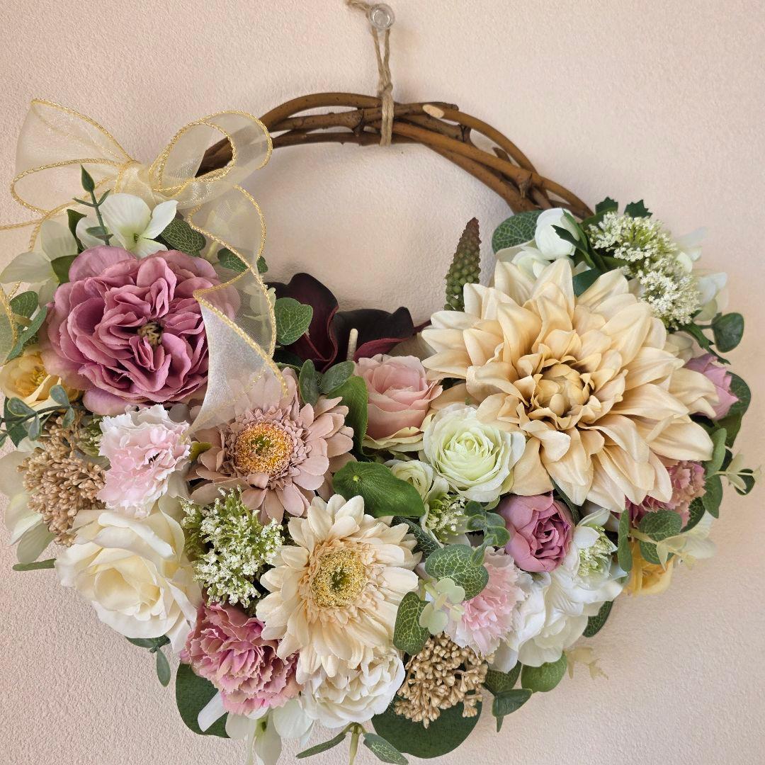フラワーリース 初春月 2 咲き誇る花たちの花かご 超特大 玄関リース 造花