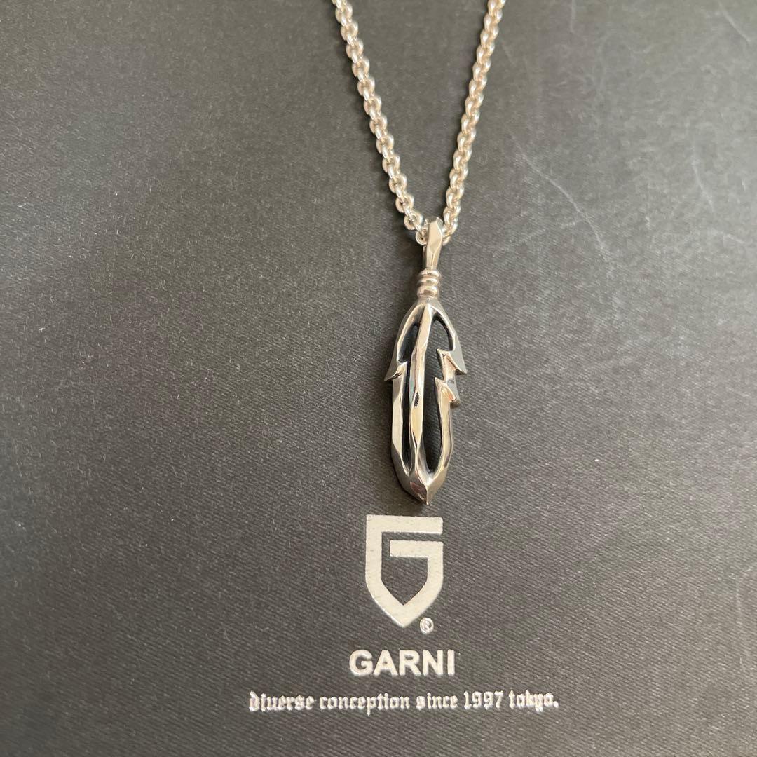 GARNI ガルニ フェザー シルバーネックレス