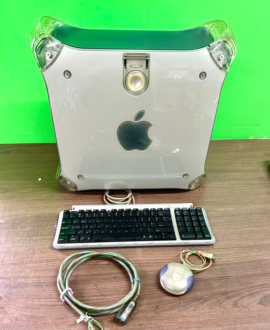 動作商品　Apple power Mac Ｇ4 AGPグラファイトとキーボードと