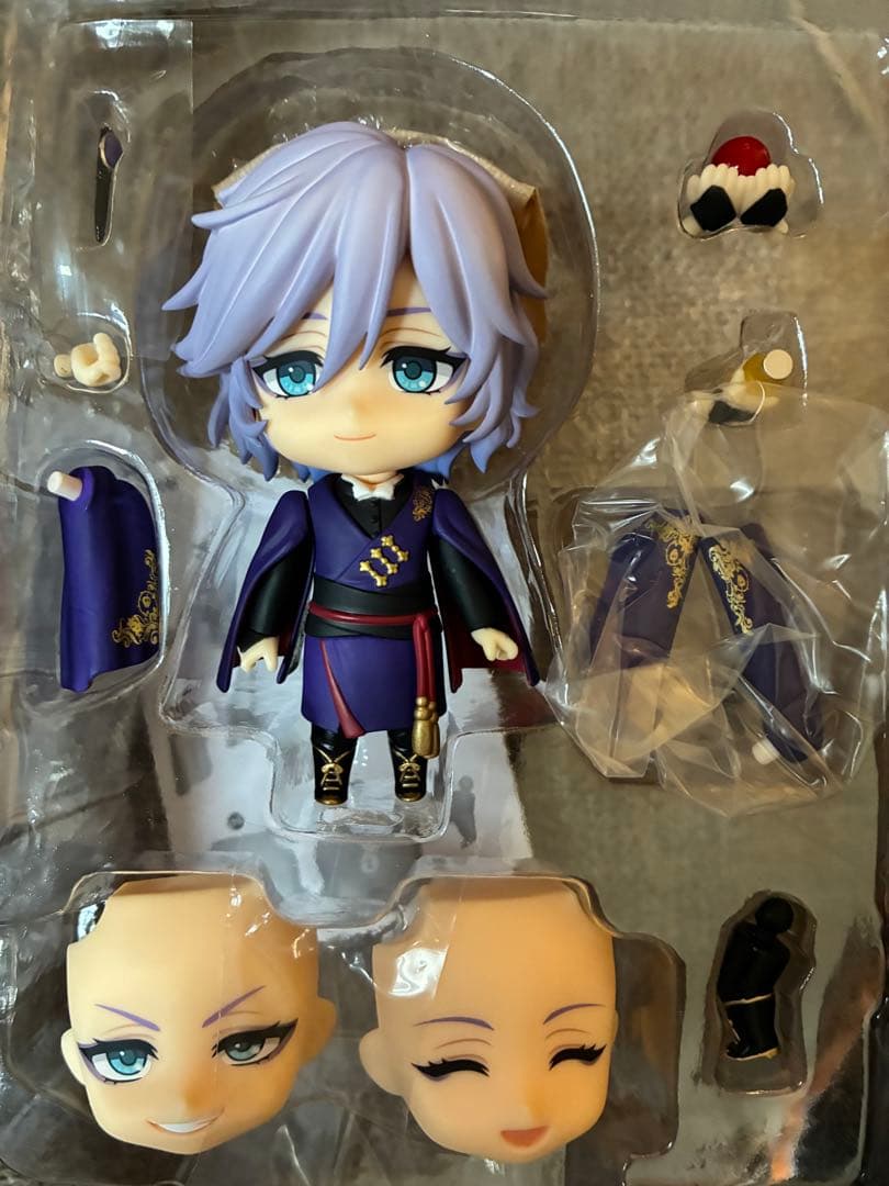 ねんどろいど エペル・フェルミエ1988 ディズニー ツイステッドワンダーランド