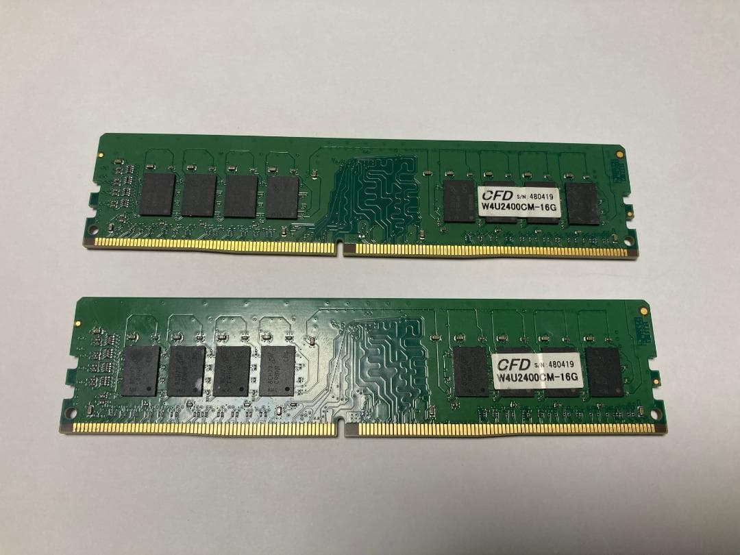 【中古】Crucial 16GB DDR4-2400 UDIMM×2枚